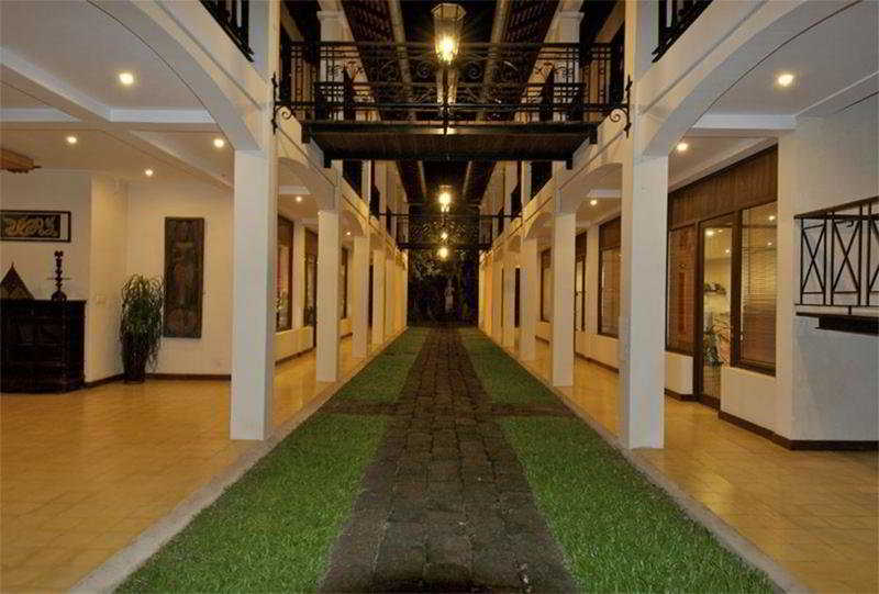 Heritage 5*